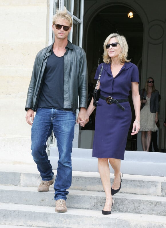Arnaud Lemaire et sa compagne Claire Chazal - People au défilé de mode "Dior" Haute-Couture Automne-Hiver 2010/2011 à Paris. Le 5 juillet 2010 