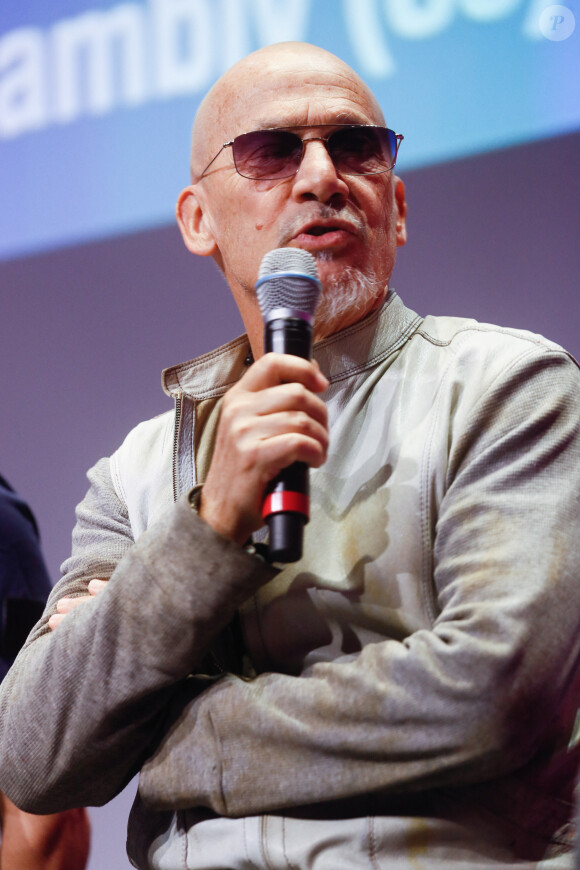 L'artiste va même remonter sur scène !Florent Pagny lors de la Cérémonie de remise des prix des Ambassadeurs ELA et lancement de la nouvelle campagne "Mets tes baskets et bats la maladie" à la Cité des Sciences et de l'Industrie à Paris. Le 7 juin 2023 © Christophe Clovis / Bestimage