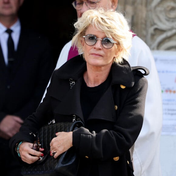 Exclusif - Sophie Davant - Funérailles du restaurateur Jacques Aviegne, dit Miocque en l'église Saint-Augustin à Deauville, France, le 7 octobre 2022. © Dominique Jacovides/Bestimage