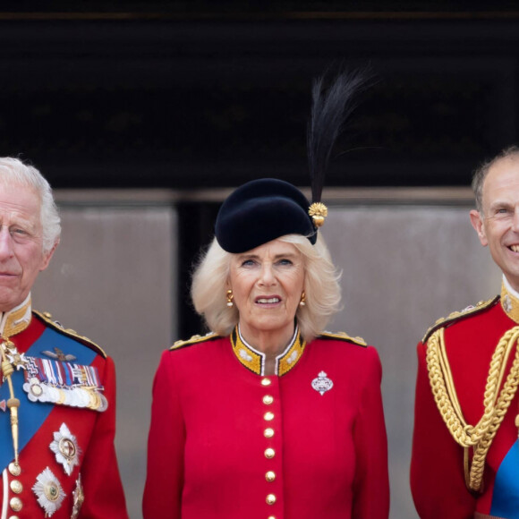 Le roi Charles III, la reine consort Camilla Parker Bowles, le duc Edward d'Edimbourg - La famille royale d'Angleterre sur le balcon du palais de Buckingham lors du défilé "Trooping the Colour" à Londres. Le 17 juin 2023