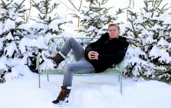 L'acteur a failli exploser en courant dans un champ de mines 
Franck Dubosc - Photocall du film "10 jours sans maman" de L.Bernard lors de la 26ème édition du Festival international du film de comédie de l'Alpe d'Huez, le 18 janvier 2023. © Dominique Jacovides / Bestimage 