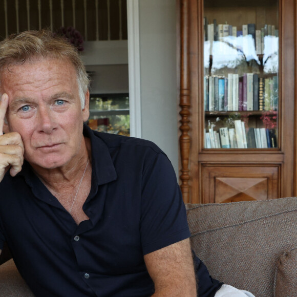 Franck Dubosc en conférence de presse pour la présentation du film "Rumba la vie" au Relais-Château Cordeillan-Bages lors du festival International du Film en Médoc, "Les Vendanges du 7ème Art", à Pauillac, France, le 16 juillet 2022. © Jean-Marc Lhomer/Bestimage 