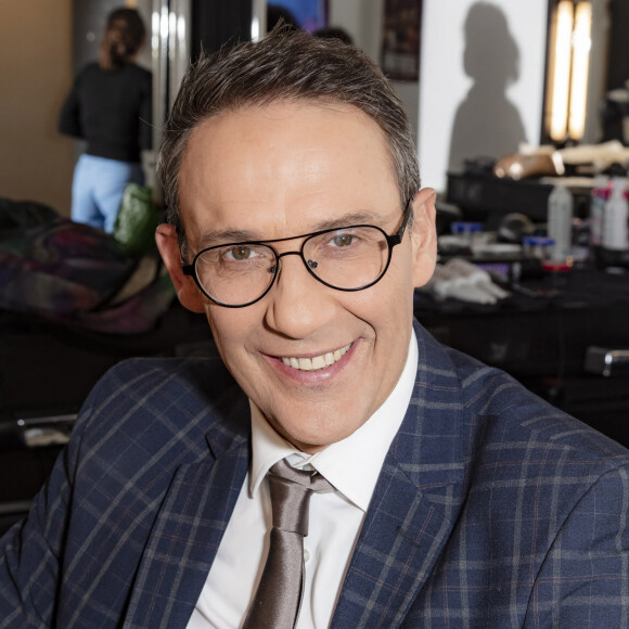 Exclusif - Julien Courbet - Backstage de l'enregistrement de l'émission "Touche Pas à Mon Poste (TPMP)", présentée par Cyril Hanouna et diffusée sur C8 le 14 décembre 2020 © Jack Tribeca / Bestimage 