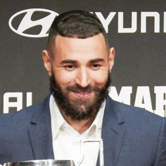 Désormais partie en Arabie saoudite, Karim Benzema passe beaucoup de temps en famille, pour le plus grand plaisir de son petit Nouri !
 
Karim Benzema - - Remise des prix Marca magazine soccer awards 2022 au théâtre Goya à Madrid 28 septembre 2022.