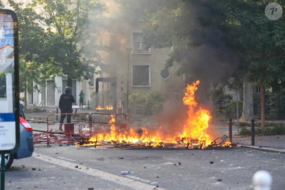 Image des violences qui ont suivi la mort d'un jeune homme de 17 ans, Naël, à Nanterre, entre le 27 et le 28 juin 2023