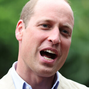 Le prince William, prince de Galles, lors d'une visite à l'association Reach Up Youth au centre Verdon Recreation à Sheffield, Royaume-Uni, le 27 juin 2023.