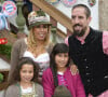 Le footballeur français est l'heureux papa de 5 enfants.

Franck Ribery célèbre la fête de la bière "Oktoberfest" avec sa femme Wahiba et ses enfants Salif, Shakinez et Hizya à Munich en Allemagne le 5 octobre 2014.