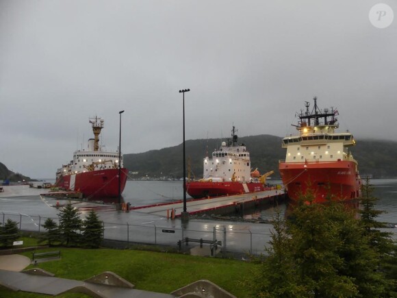 Les garde-côtes canadiens se préparent à rechercher le submersible Ocean Gate Expeditions en perdition près du Titanic, au large de l'Atlantique, le 21 juin 2023. 