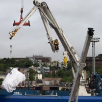 PHOTOS Implosion du sous-marin près du Titanic : des "restes humains présumés" retrouvés avec les débris du Titan