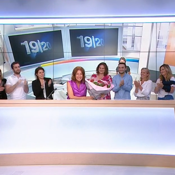 Carole Gaessler très émue au moment de faire ses adieux dans le "19/20 National" sur France 3, 29 juin 2023
