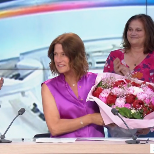 Carole Gaessler très émue au moment de faire ses adieux dans le "19/20 National" sur France 3, 29 juin 2023