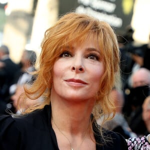 Pour des concerts liés à sa tournée "Nevermore2023".
Mylène Farmer - Montée des marches du film " OSS 117 : Alerte rouge en Afrique Noire " lors du 74ème Festival International du Film de Cannes. Le 17 juillet 2021 © Borde-Jacovides-Moreau / Bestimage 