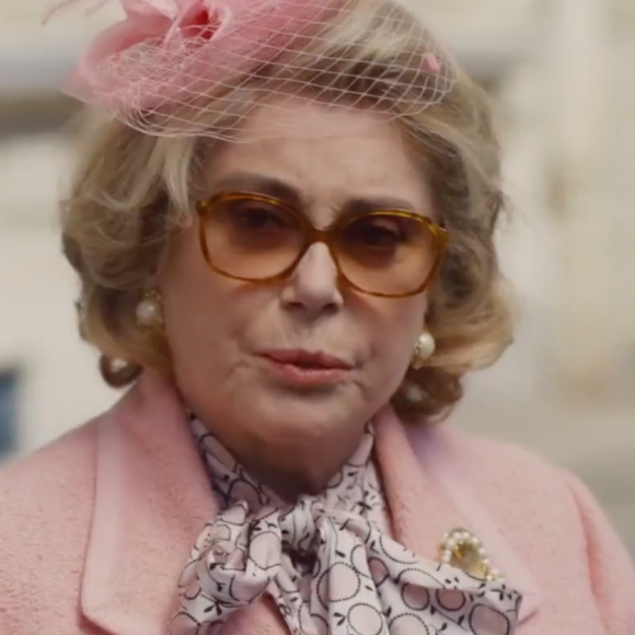 Catherine Deneuve a notamment adopté la même garde-robe de Bernadette Chirac.
Image de la bande-annonce de "Bernadette" dévoilée par BFMTV