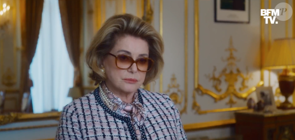 Catherine Deneuve s'est aussi coiffée comme Bernadette Chirac.
Image de la bande-annonce de "Bernadette" dévoilée par BFMTV