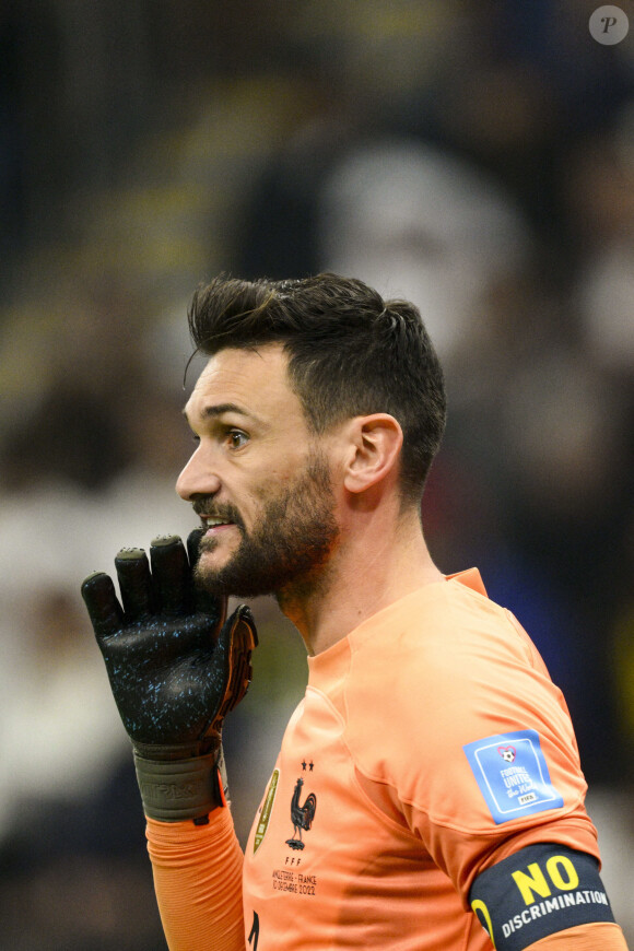 Hugo Lloris au match de football de quart de finale opposant la France à l'Angleterre lors de la coupe du Monde (FIFA 2022) au stade Al Bayt à Al Khor au Qatar, le 10 décembre 2022. La France a gagné 2-1. © Jean-Baptiste Autissier/Panoramic/Bestimage