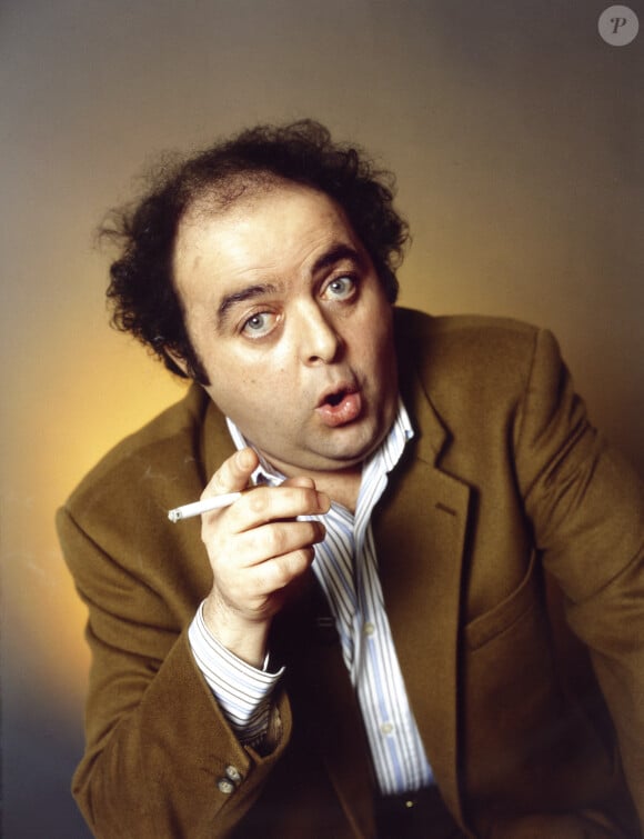 Le comédien est mort le 28 janvier 2005 des suites d'une hémorragie interne en rapport avec une maladie hépatique.
Archives - Portrait de Jacques Villeret