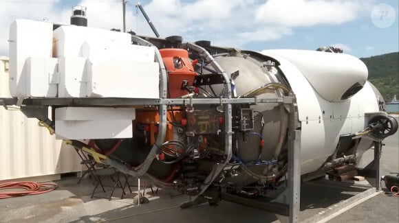 Une décision prise après la mort des 4 passages et du pilote du Titan.
Le fondateur et PDG de la société Ocean Gate, Stockton Rush et son sous-marin "Titan". © JLPPA/CBC/Bestimage