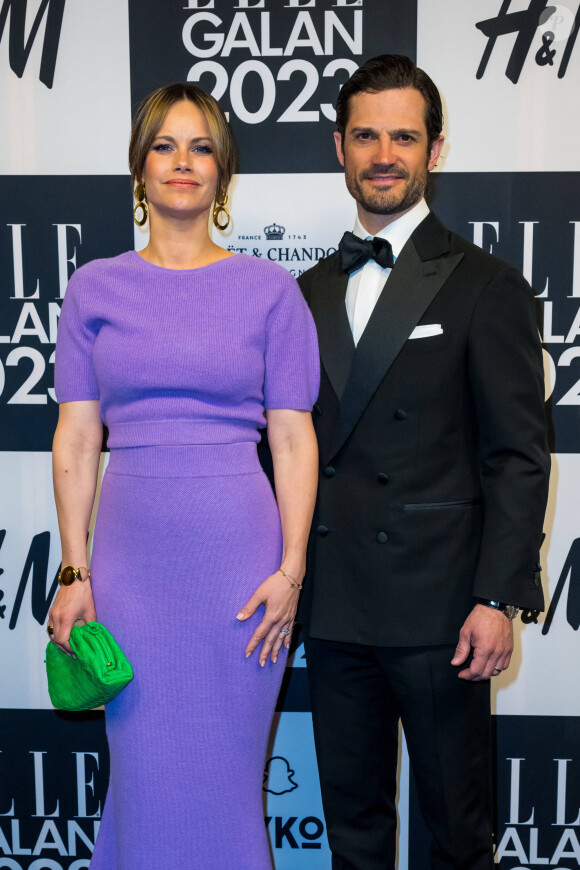 La princesse Sofia et le prince Carl Philip de Suède aux Elle Fashion Gala Awards au Grand Hotel de Stockholm le 21 avril 2023.