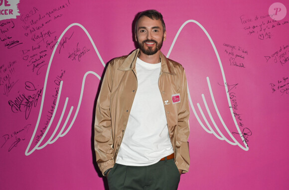 Exclusif - Christophe Willem - Backstage - Enregistrement de l'émission "Tout le monde chante contre le cancer, les stars relèvent le défi" dans le cadre du gala de l'association "Tout le monde chante contre le cancer" présentée par J.Anthony au Dôme de Paris, et diffusée le 4 janvier sur W9. Le 22 novembre 2022 © Coadic Guirec-Christophe Clovis / Bestimage