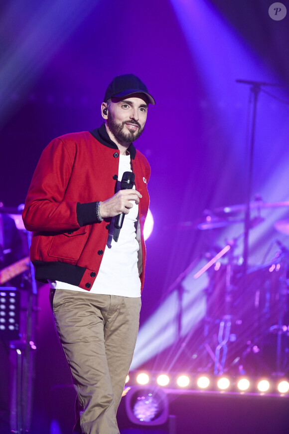 Exclusif - Christophe Willem - Concert de la 10ème édition de la soirée "Leurs voix pour l'espoir" au profit de la recherche contre le cancer du pancréas (fondation ARCAD) à l'Olympia à Paris le 17 octobre 2022. © Pierre Perusseau / M. Ausset-Lacroix / Bestimage