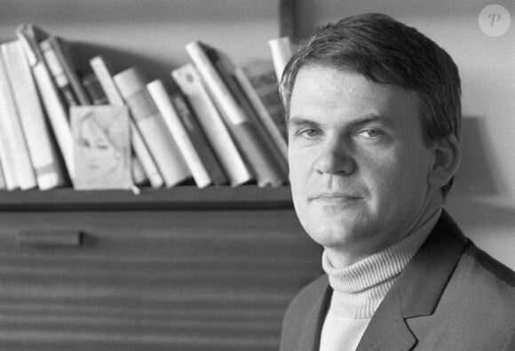 Un livre écrit en tchèque mais publié après son arrivée en France, en 1975.
L'écrivain franco-tchèque Milan Kundera, mai 1968. Photo by CTK/ABACAPRESS.COM