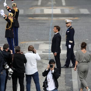 Soazig de La Moissonnière, photographe du président - Le président français Emmanuel Macron lors de la cérémonie du 143ème défilé militaire du 14 juillet, jour de la Fête Nationale, sur les Champs-Elysées et la place de la Concorde, à Paris, France, le 14 juillet 2023. © Stéphane Lemouton/Bestimage