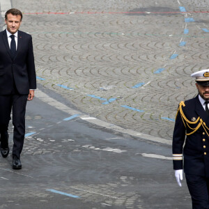 Le président français Emmanuel Macron lors de la cérémonie du 143ème défilé militaire du 14 juillet, jour de la Fête Nationale, sur les Champs-Elysées et la place de la Concorde, à Paris, France, le 14 juillet 2023. © Stéphane Lemouton/Bestimage