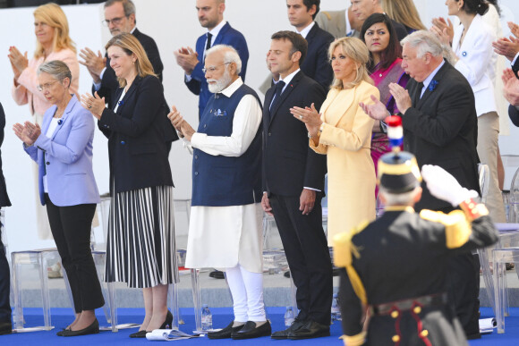 Narendra Modi - Premier Ministre Indien / Inde Emmanuel Macron, président de la République française Brigitte Macron lors de la cérémonie du 143ème défilé militaire du 14 juillet, jour de la Fête Nationale, sur les Champs-Elysées et la place de la Concorde, à Paris, France, le 14 juillet 2023. © Jean-Baptiste Autissier/Panoramic/Bestimage  Bastille Day parade on July 14, 2023, in Paris, France. France prepares to celebrate the national holiday known as Bastille Day on July 14, with heightened security and a fireworks sale ban following recent violent anti-government protests. 