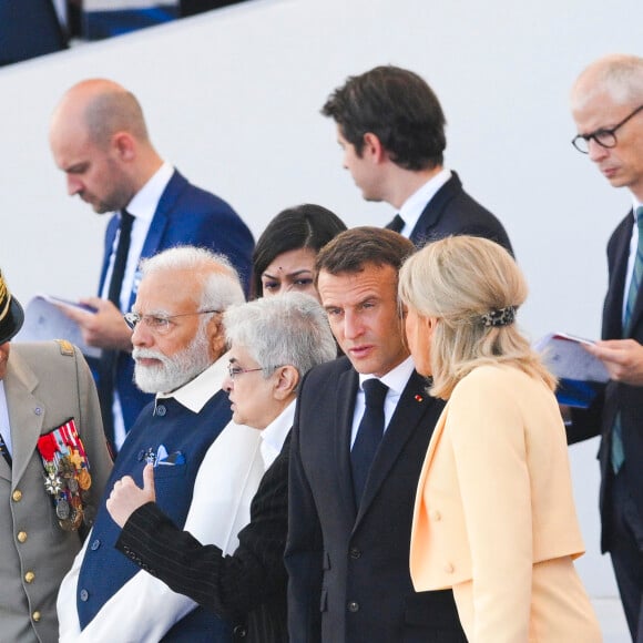 Narendra Modi - Premier Ministre Indien / Inde Emmanuel Macron, président de la République française Brigitte Macron lors de la cérémonie du 143ème défilé militaire du 14 juillet, jour de la Fête Nationale, sur les Champs-Elysées et la place de la Concorde, à Paris, France, le 14 juillet 2023. © Jean-Baptiste Autissier/Panoramic/Bestimage  Bastille Day parade on July 14, 2023, in Paris, France. France prepares to celebrate the national holiday known as Bastille Day on July 14, with heightened security and a fireworks sale ban following recent violent anti-government protests. 