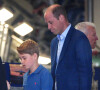 Passionnés d'avions comme leur père, George et Louis ont bien profité de la visite.
Le prince William, prince de Galles, et Catherine (Kate) Middleton, princesse de Galles, avec leurs enfants le prince George de Galles, et la princesse Charlotte de Galles, lors d'une visite au Royal International Air Tattoo (RIAT) à RAF Fairford, le 14 juillet 2023. 