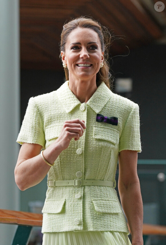 Kate Middleton a assisté à la finale dames de Wimbledon.
La princesse de Galles lors d'une visite pour le 13e jour du tournoi de Wimbledon. © Bestimage