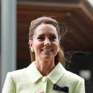 La princesse de Galles affichait un sourire ravissant lors de la finale dames de Wimbledon ce samedi 15 juillet.
La princesse de Galles lors d'une visite pour le 13e jour du tournoi de Wimbledon ce samedi 15 juillet. © Bestimage