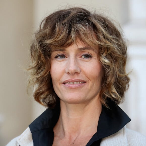 En effet, l'actrice vit à la campagne, en Picardie. "Je suis profondément rurale, j'habite dans le Nord"
Cécile de France participe à la 31ème édition du festival du film de Sarlat avec le film en compétition " La passagere ", à Sarlat-la-Canéda, France, le 10 novembre 2022. © Patrick Bernard/Bestimage 