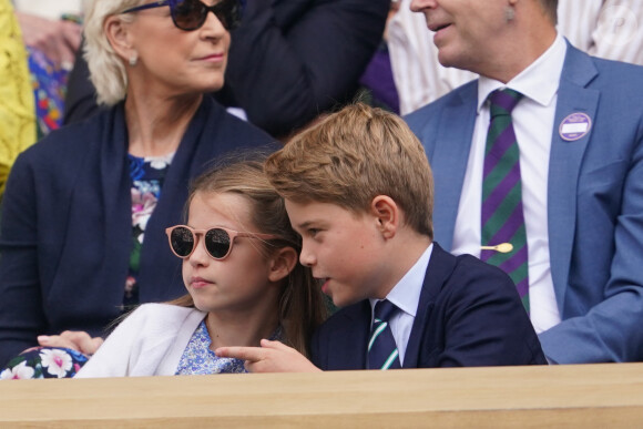 Le prince William, prince de Galles, et Catherine (Kate) Middleton, princesse de Galles, avec leurs enfants le prince George de Galles, et la princesse Charlotte de Galles, arrivent pour assister à la finale homme du tournoi de Wimbledon 2023 à Londres, le 16 juillet 2023.