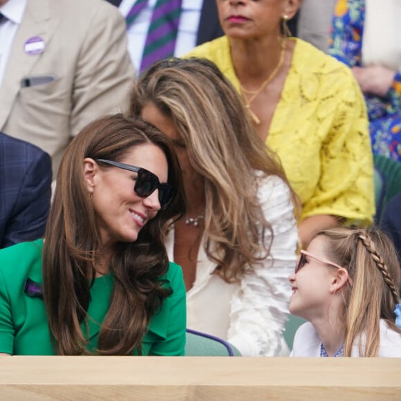 Le prince William, prince de Galles, et Catherine (Kate) Middleton, princesse de Galles, avec leurs enfants le prince George de Galles, et la princesse Charlotte de Galles, arrivent pour assister à la finale homme du tournoi de Wimbledon 2023 à Londres, le 16 juillet 2023.