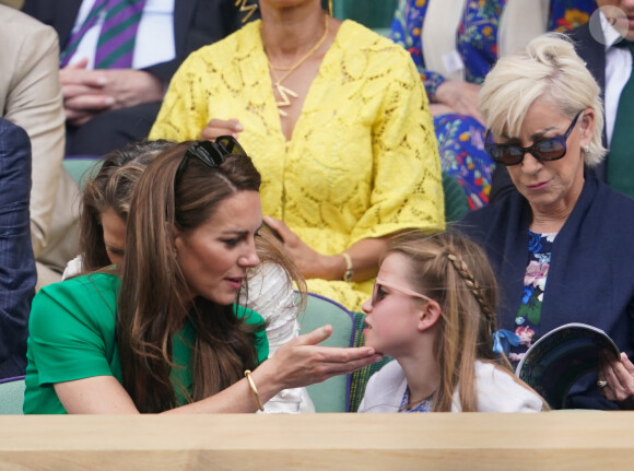 Le prince William, prince de Galles, et Catherine (Kate) Middleton, princesse de Galles, avec leurs enfants le prince George de Galles, et la princesse Charlotte de Galles, arrivent pour assister à la finale homme du tournoi de Wimbledon 2023 à Londres, le 16 juillet 2023.