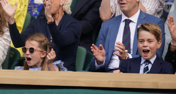 Le prince William, prince de Galles, et Catherine (Kate) Middleton, princesse de Galles, avec leurs enfants le prince George de Galles, et la princesse Charlotte de Galles, arrivent pour assister à la finale homme du tournoi de Wimbledon 2023 à Londres, le 16 juillet 2023.