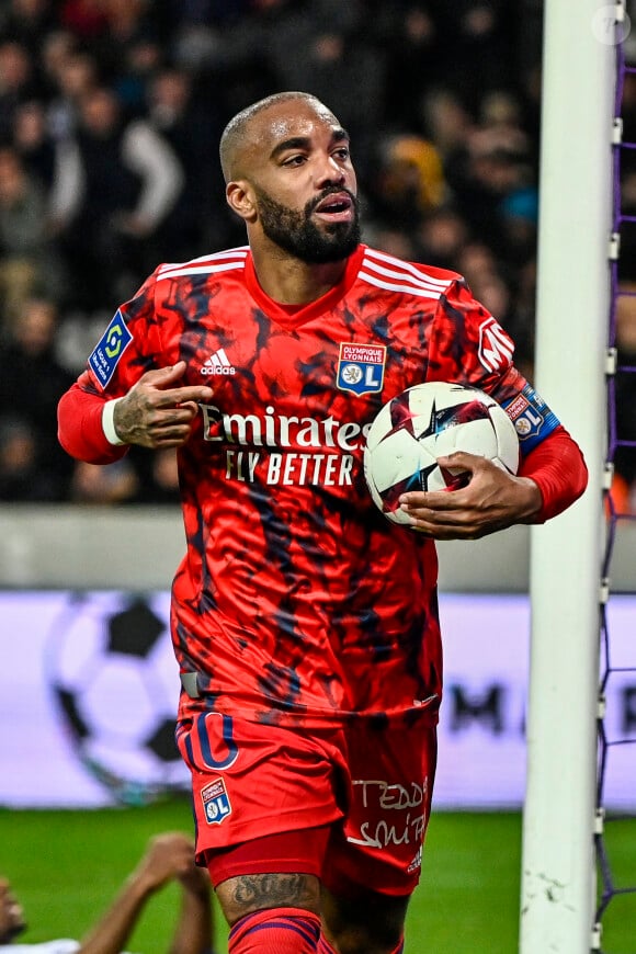 But et joie Alexandre Lacazette (ol) lors du match de championnat de Ligue 1 Uber Eats opposant le Toulouse FC (TFC) à l'Olympique Lyonnais (OL) au Stadium TFC à Toulouse, France, le 14 avril 2023. L'OL a gagné 2-1. © Thierry Breton/Panoramic/Bestimage