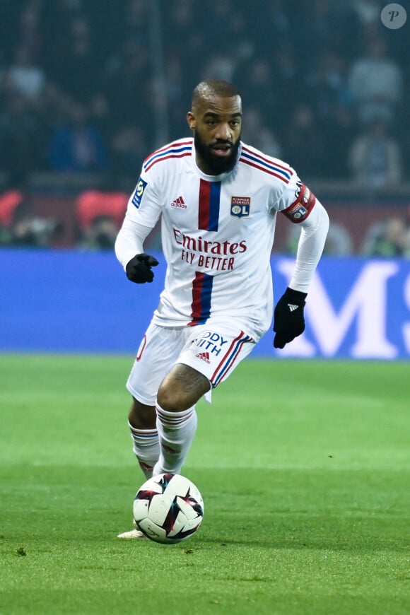 Alexandre LACAZETTE ( 10 - Lyon ) - - Match de championnat de Ligue 1 Uber Eats opposant le Paris Saint-Germain (PSG) à l'Olympique Lyonnais (0-1) au Parc des Princes à Paris le 2 avril 2023.