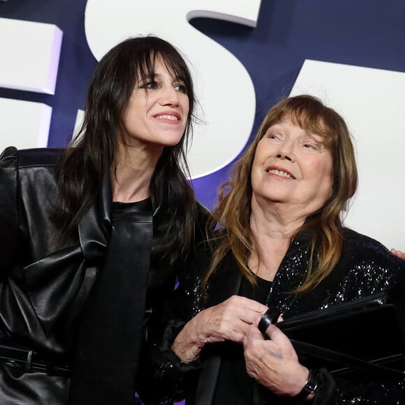 Jane Birkin est décédée à l'âge de 76 ans.
Charlotte Gainsbourg et sa mère Jane Birkin au photocall de la 48ème cérémonie des César à l'Olympia à Paris © Dominique Jacovides / Olivier Borde / Bestimage 