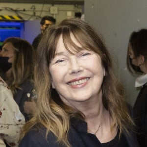 Jane Birkin - Backstage de l'émission spéciale "Unis pour l'Ukraine" à la Maison de la Radio et de la Musique, diffusée en direct sur France 2 et présentée par Nagui et Leïla.Kaddour à Paris le 8 mars 2022.  © Cyril Moreau / Jack Tribeca / Bestimage 