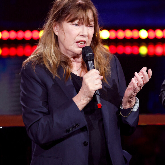 Jane Birkin - Emission spéciale "Unis pour l'Ukraine" à la Maison de la Radio et de la Musique, diffusée en direct sur France 2 et présentée par Nagui et Leïla.Kaddour à Paris le 8 mars 2022. © Cyril Moreau / Jack Tribeca / Bestimage 