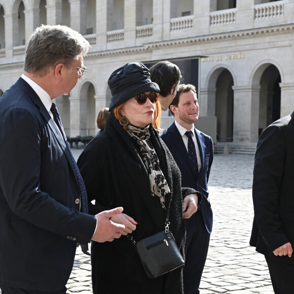 Cependant, l'actrice de 66 ans fait face à d'inquiétants problèmes de santé et elle est hospitalisée pour une déshydratation
Catherine Jacob - Cérémonie d’hommage national à l’Hôtel national des Invalides en hommage à Michel Bouquet décédé le 13 avril 2022. Paris le 27 avril 2022. Michel Bouquet a été inhumé dans la plus stricte intimité le 15/04/2022 à Étais-la Sauvin dans l'Yonne. © David Nivière / Pool / Bestimage