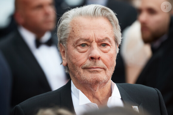 Alain Delon lors de première du film "Une Vie Cachée Life" lors du 72ème Festival International du Film de Cannes, France.