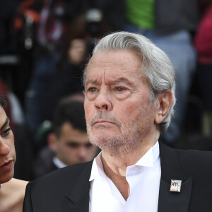 Alain Delon et sa fille Anouchka Delon - Montée des marches du film "A Hidden Life" lors du 72ème Festival International du Film de Cannes, le 19 mai 2019. 