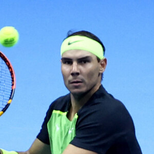 Félix Auger-Aliassime bat Rafael Nadal (6-3, 6-4) lors du deuxième match du Masters de Turin (Italie), le 15 novembre 2022. © Imago / Panoramic / Bestimage 