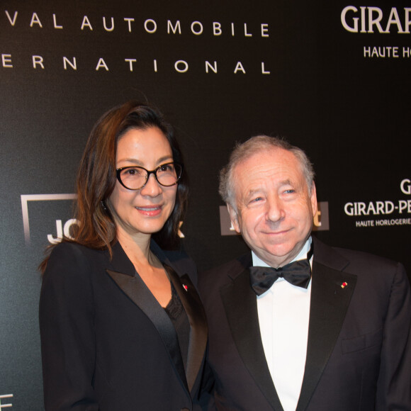 C'est là qu'elle se réveille chaque matin ou presque et qu'elle se lance dans "une série d'étirements et d'exercices de cardio qui lui permettent de garder la forme.
Jean Todt et sa compagne Michelle Yeoh - "Festival Automobile International - H.D.O." à l'Hôtel des Invalides à Paris. Le 29 janvier 2019 © Alexandre Fay / PixPlanete / Bestimage