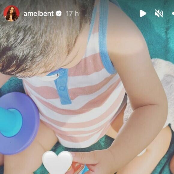 Amel Bent n'oublie jamais de préserver l'anonymat de ses enfants. ©Instagram