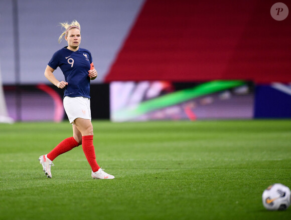 Eugénie Le Sommer - Match amical de football féminin : La France s'incline 2 à 0 face à l'équipe des Etats-Unis (USA) le 13 avril 2021. © Philippe Lecoeur / Panoramic / Bestimage