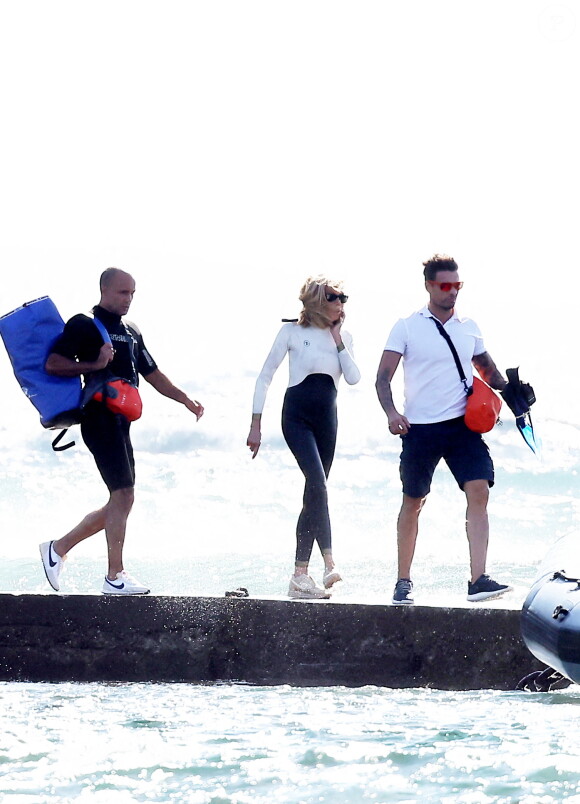 Brigitte Macron profite de son premier jour de vacances au Fort de Brégançon à Bormes-les-Mimosas le 30 juillet 2023.